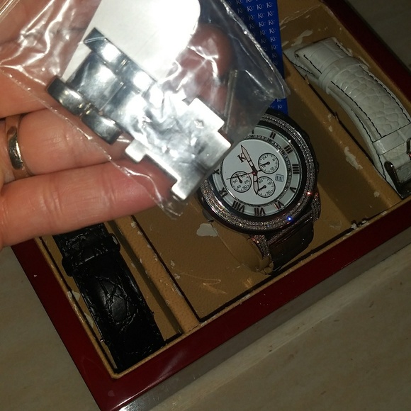 SOLD**** KC Diamond Watch Stainless Steel - Picture 5 of 6